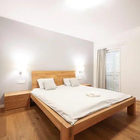 Sunset Boutiqe Old Town