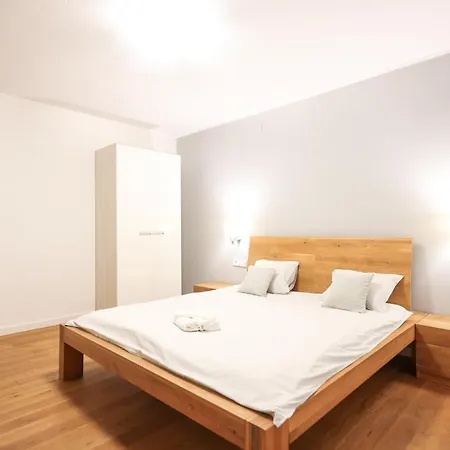 Sunset Boutiqe Old Town Apartment